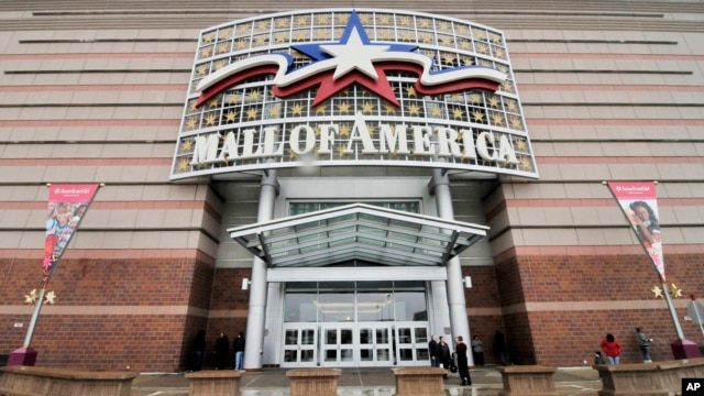 Entrada al Mall of America en Bloomington, Minnesota, el centro comercial más grande de Estados Unidos.