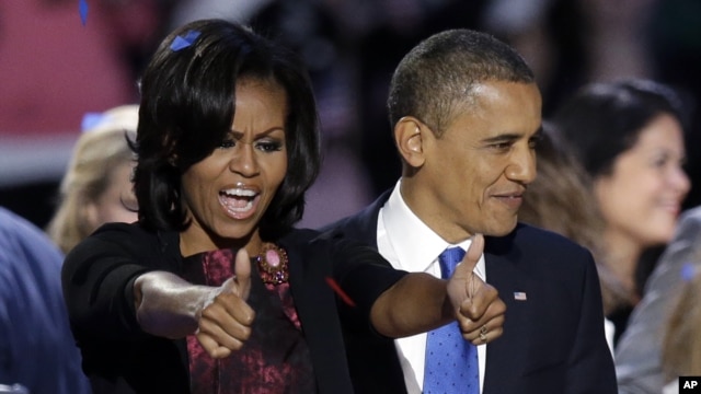 Tổng thống Obama và Ðệ nhất Phu nhân Michelle Obama mừng chiến thắng trong đêm bầu cử ở Chicago.