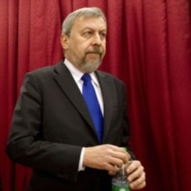 Presidential candidate Andrei Sannikov attends a news conference in Minsk, Belarus, 18 Dec 2010