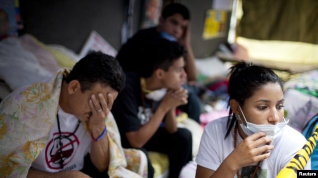 Estudiantes de Venezuela frente a la sede de la OEA en Caracas. 
