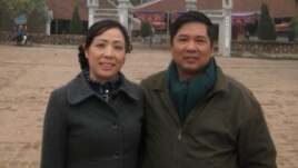Ông Cù Huy Hà Vũ và vợ, bà Nguyễn Thị Dương Hà đã tới thủ đô Washington hôm 7/4/2014.