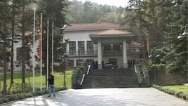 Shkup, Të shtëna pranë vilës presidenciale