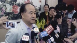 Chinese writer Mo Yan at news conference in his hometown Gaomi, Shandong province, October 11, 2012.