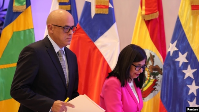 Jorge Rodriguez, ministro de Comunicaciones e Informacón de Venezuela, asistió al diálogo entre el gobierno y la oposición venezolana en Santo Domingo, República Dominicana, el martes, 6 de febrero de 2018.