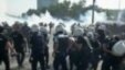 Abapolisi bigihugu ca Turkiya b'inyamiramabi, bakura abagira imyiyerekano mu kibanza Taksim Square