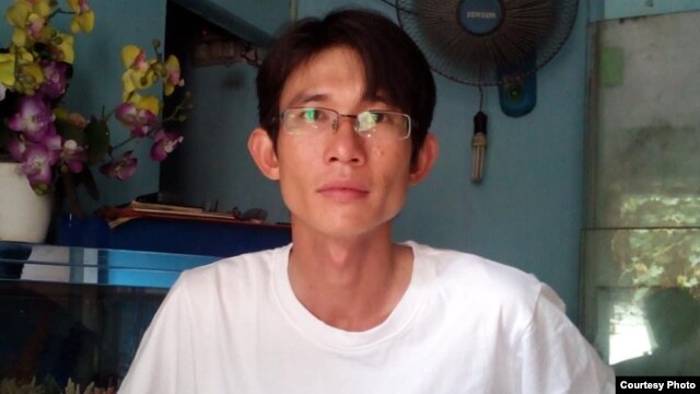 Trong các điểm blogger Ðinh Nhật Uy bị buộc tội có các bài viết bày tỏ
 quan điểm chống Trung Quốc xâm lấn Biển Đông.