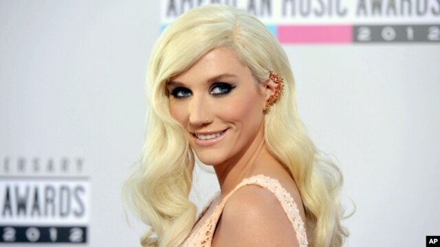 Ke$ha arrives at the 40th Anniversary American Music Awards Nov. 18, 2012, in Los Angeles. 