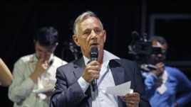 French pilot Gerard Arnoux addresses reporters during a press conference held at the Bourget airport on the crash of Flight 447 from Rio de Janeiro to Paris,July 5, 2012.