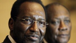 Mali's interim President Dioncounda Traore, left, with ECOWAS chairman, Ivory Coast President Alassane Ouattara, Abidjan, May 2012.