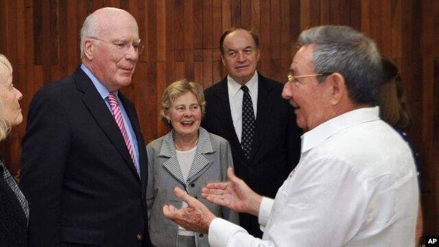 El senador Patrick Leahy ya estuvo en febrero de 2012 en Cuba y se reunió con el presidente Raúl Castro.