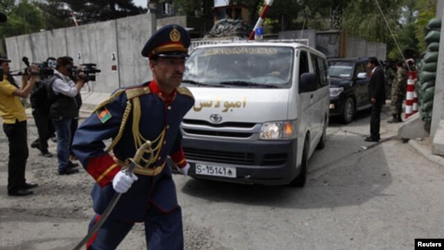 Askari akiwa katika harakati za kutuliza Ghasia Kabul