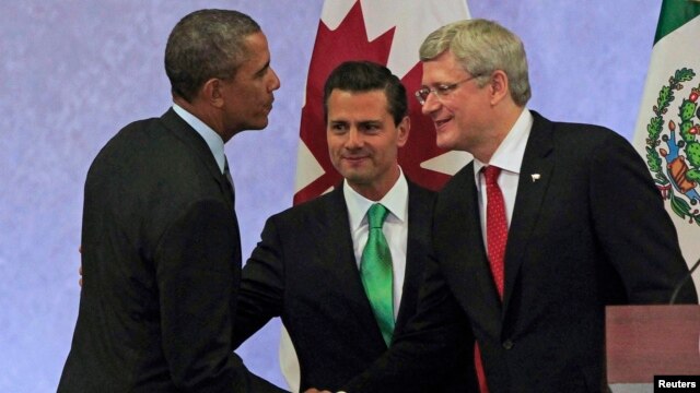 Tổng thống Hoa Kỳ Barack Obama, Tổng thống Mexico Enrique Pena Nieto, và Thủ tướng Canada Stephen Harper tại Hội nghị thượng đỉnh các nhà lãnh đạo Bắc Mỹ ở Tolucan, gần Mexico City, ngày 19/2/2014.