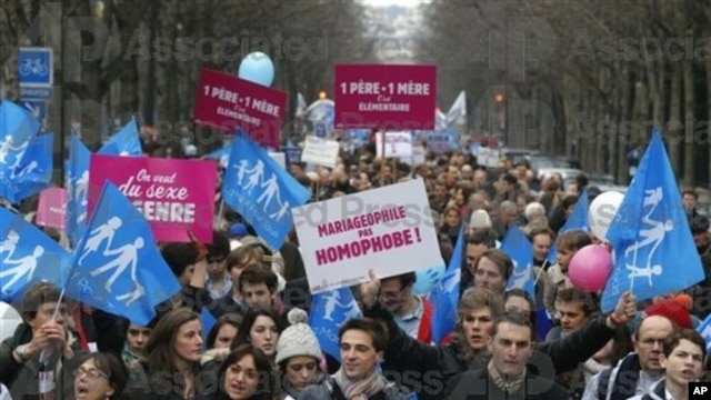 Demo anti perkawinan sejenis di Paris, Minggu (13/1) yang diikuti lebih dari 200 ribu orang.