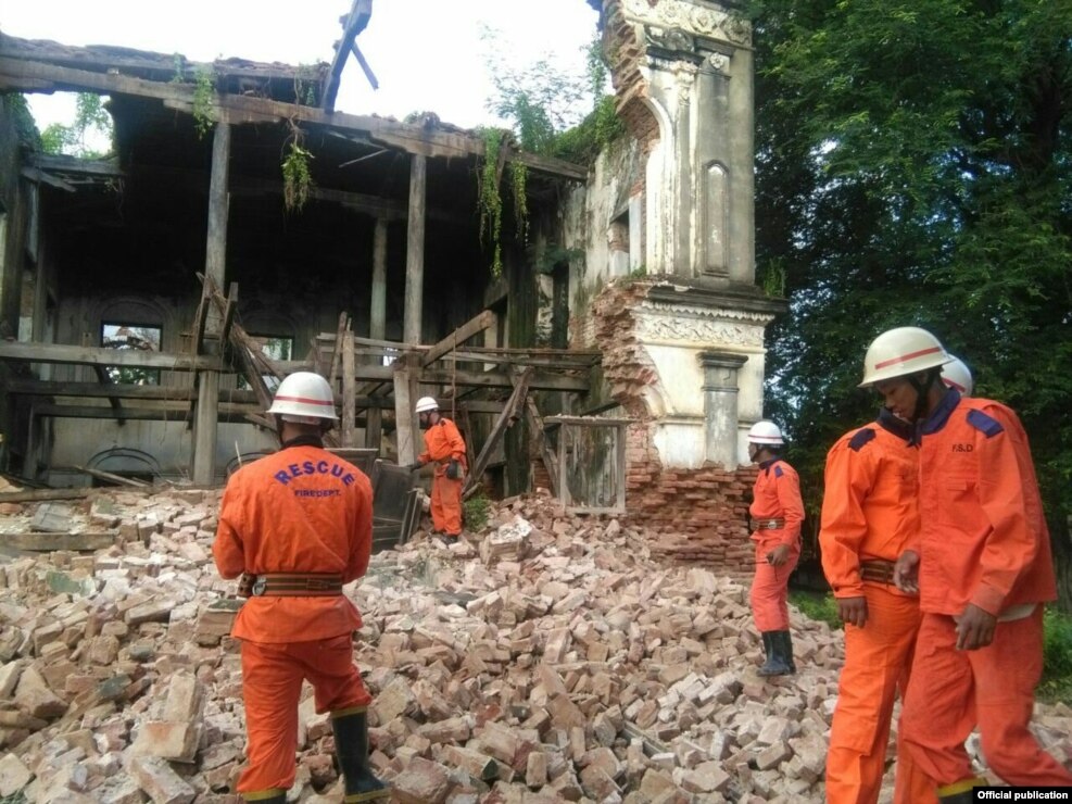 ေတာင္တြင္းႀကီး ႏွစ္ ၁၅၀ေက်ာ္ ရဟန္းမေနဘုန္းႀကီးေက်ာင္းၿပိဳက် (Myanmar Fire Services Department)
