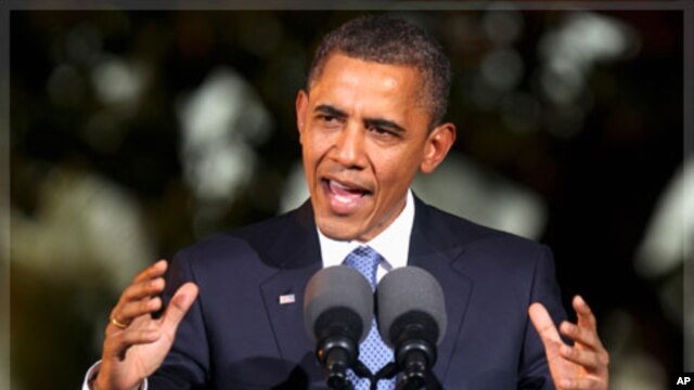 U.S. President Barack Obama speaks at his news conference at the conclusion of the APEC Summit in Honolulu, Hawaii November 13, 2011.
