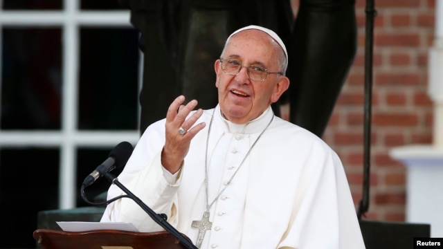 Pope Francis delivers remarks in front of Independence Hall in Philadelphia, Sept. 26, 2015.
