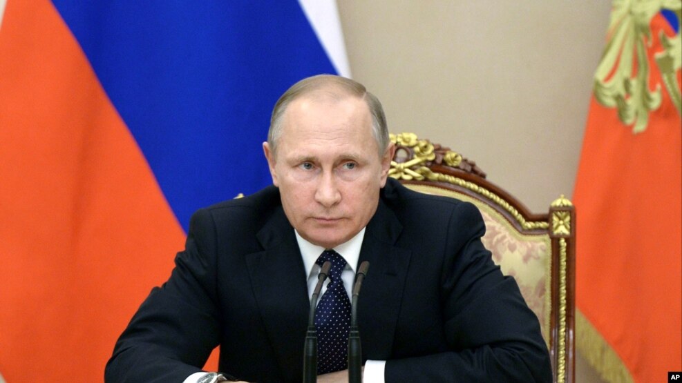 Libri “Master Plani i Putinit”