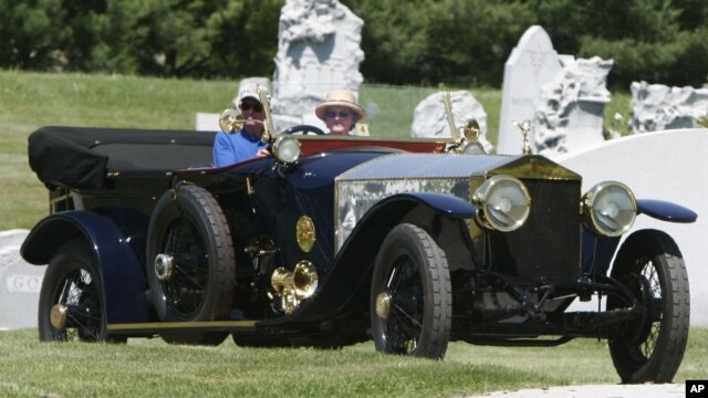 El Rolls Royce, modelo Silver Ghost, fue producido de 1907 a 1926. 