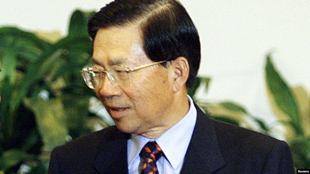 2001年10月19日，台湾外交部长田弘茂