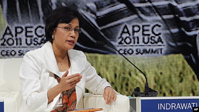 Sri Mulyani Indrawati, managing director of The World Bank, speaks at the Asia-Pacific Economic Cooperation summit, November 11, 2011, in Honolulu, Hawaii.