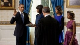 Serok Obama di merasîmeke taybet de li Seraya Sipî sûnda serokatî xwar. 