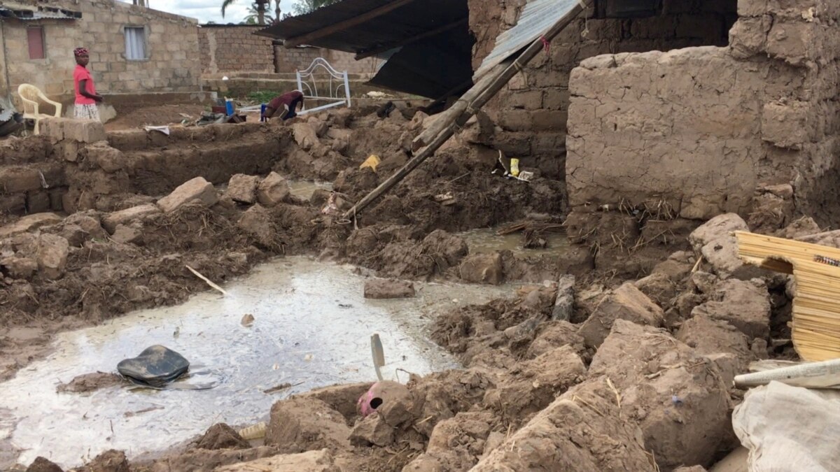 Chuvas Deixam Pessoas Isoladas Em Malanje