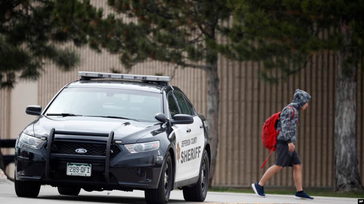 Estudiantes de 20 escuelas en Colorado a salvo después de cierre por amenaza