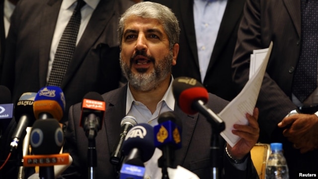 Hamas' leader in exile Khaled Meshaal speaks during a news conference about a cease-fire agreement between Israel and Gaza in Cairo November 21, 2012.