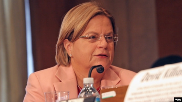 La congresista Ileana Ros-Lehtinen considera que decisión es una desgracia para las víctimas y sus familias en Argentina.