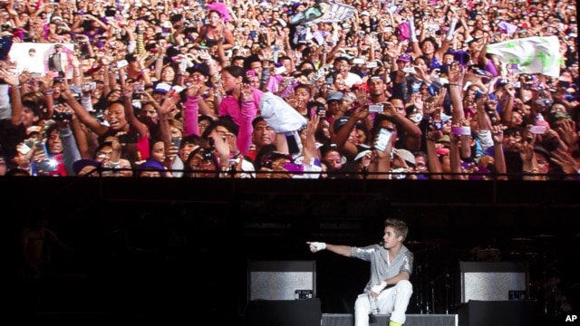 Justin Bieber visitó Ciudad de México como parte de su gira promocional Believe.