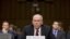 Direktè CIA a, John Brennan, ki tap defann politik Prezidan Barack Obama nan lagè anti-teworis la pandan li tap fè depozisyon nan Kongrè a (Foto AP/J. Scott Applewhite - 7 fevriye 2013).