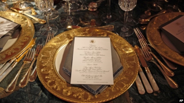 A table setting for the state dinner hosted by U.S. President Barack Obama for Chinese President Hu Jintao is shown at the White House, 19 Jan 2011.
