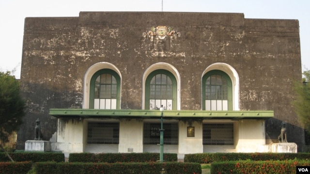 Salah satu gedung di Rangoon University, Burma. (Foto: VOA)