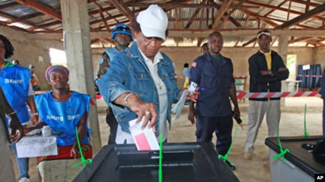 Nobel Peace Prize Laureate Ellen Johnson Sirleaf, who is also Liberia's incumbent president, votes in Feefee in Bomi County, Liberia, October 11, 2011.