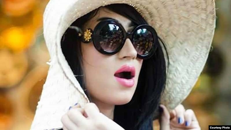 Qandeel Baloch deleted off Facebook, Instagram