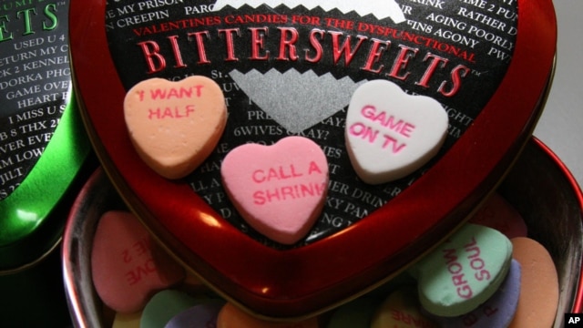 Para lajang dapat mencari teman kencan untuk hari Valentine lewat aplikasi selular. (Foto: Dok)