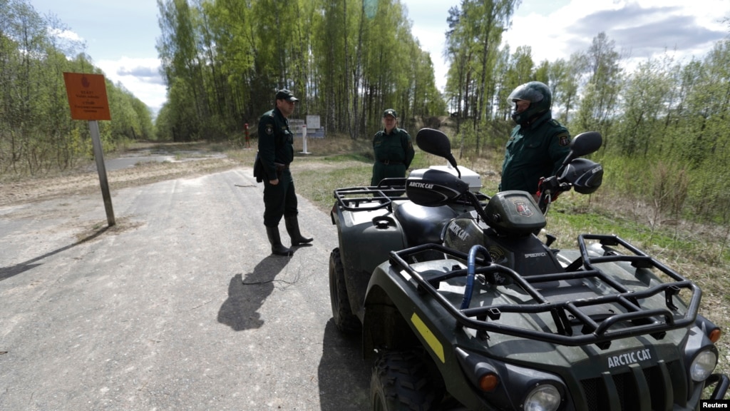 Latvia muốn dựng hàng rào trên biên giới Nga để ngăn người Việt