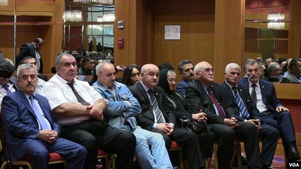 İstiqlalçı deputatların tədbiri