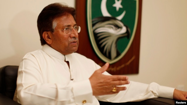 Ông Pervez Musharraf, cựu tổng thống Pakistan nói chuyện trong một cuộc phỏng vấn do Reuters thực hiện năm 2012