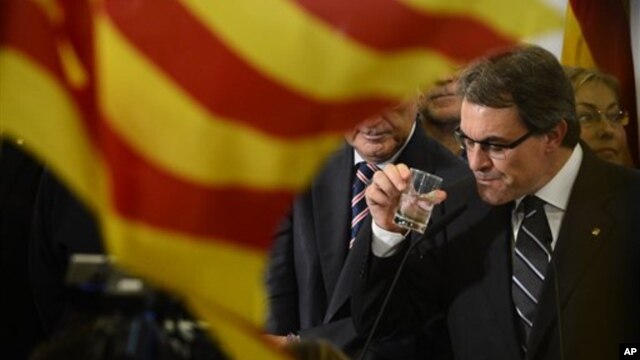 Nhà lãnh đạo Phe Chủ nghĩa dân tộc (CIU) Artur Mas.