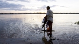 A Japanese oil company, has been granted a rights by Cambodia Tuesday, May 4, 2010, to study a survey for possible oil onshore at the basin of Tonle Sap lake, file photo. 