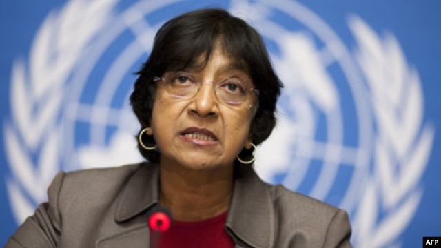 Cao ủy trưởng Cao Ủy Nhân quyền Liên hiệp quốc Navi Pillay chỉ trích Tuyên ngôn Nhân quyền không có tính cách ràng buộc pháp lý của ASEAN được soạn thảo thiếu minh bạch, không thông qua các cuộc tham vấn công khai hợp lý