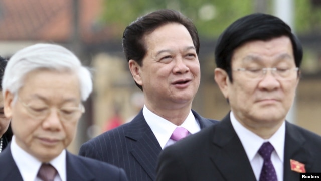 Tổng Bí thư Nguyễn Phú Trọng, Thủ tướng Nguyễn Tấn Dũng, Chủ tịch nước Trương Tấn Sang.