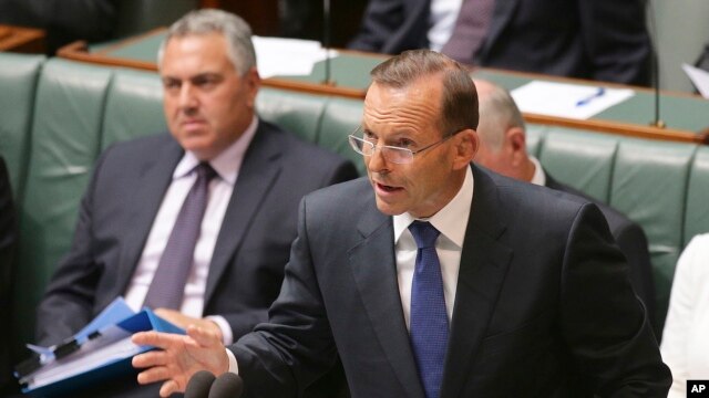 Thủ tướng Tony Abbott nói về chiến lược chống chủ nghĩa cực đoan mới của Úc tại Tòa nhà Quốc hội ở Canberra, ngày 23/2/2015.