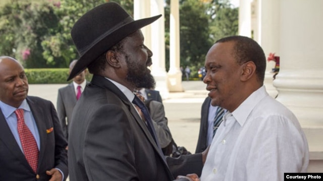 Rais Uhuru Kenyatta akimkaribisha Rais Salva Kiir State House Nairobi. 