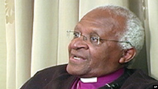 Anglican Archbishop Desmond Tutu of South Africa (file photo)