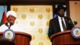 Sudan's President Omar Hassan al-Bashir (L) and his South Sudan counterpart Salva Kiir. April 2013.
