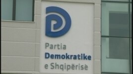 PD: Demonstrata kundër prishjes së Obeliskut të Kavajës