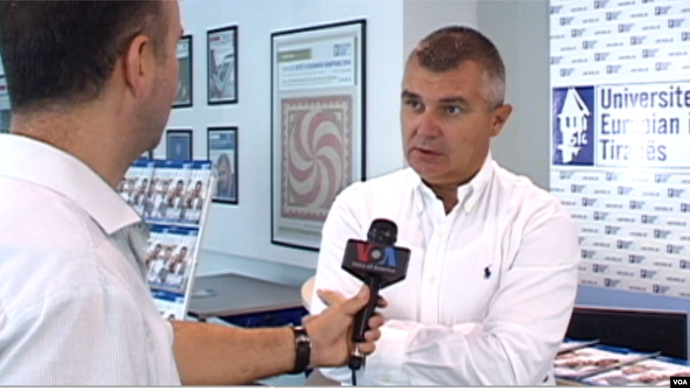 Tiranë, studiuesit komentojnë për vetingun