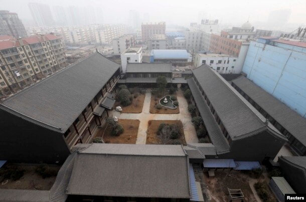 曾担任解放军总后勤部副部长的谷俊山在河南的未建造完的大宅（2014年1月19日）